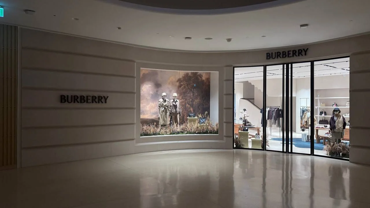 Shop Display Window Display